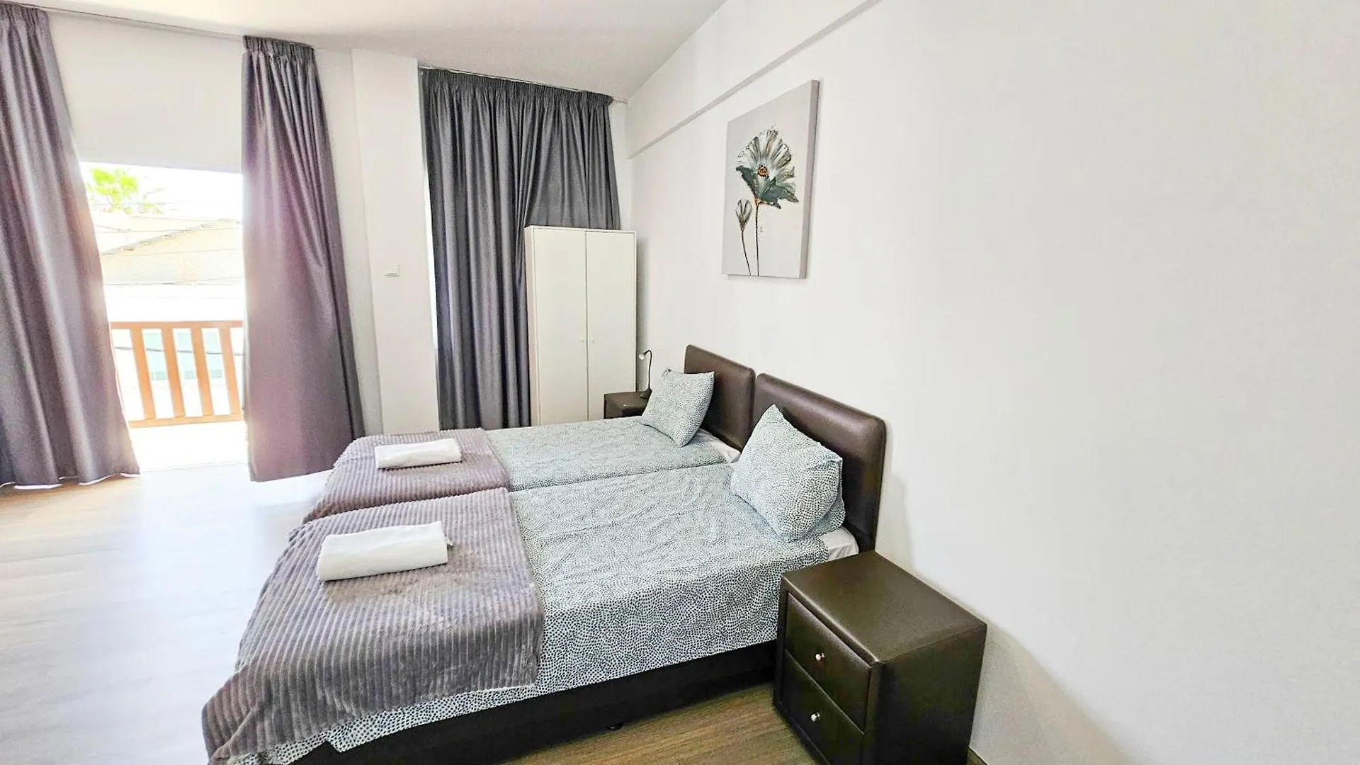 Unique Cozy Studio, 150M From Chabad Lubavitch Larnaca 0*,  Cyprus